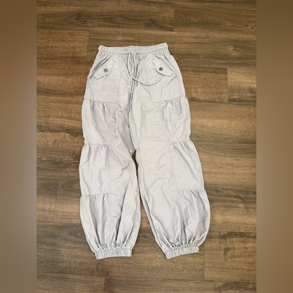 NWOT SET ME FREE PANTS SZ XS LAVENDER